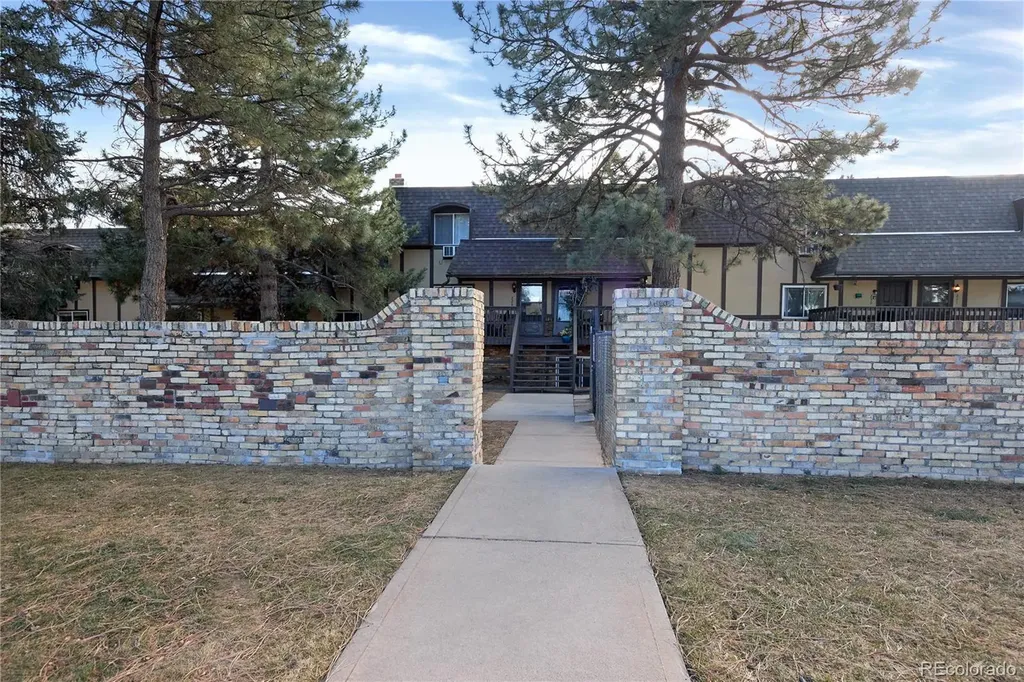 8060 W 9th Avenue Lakewood CO 80214