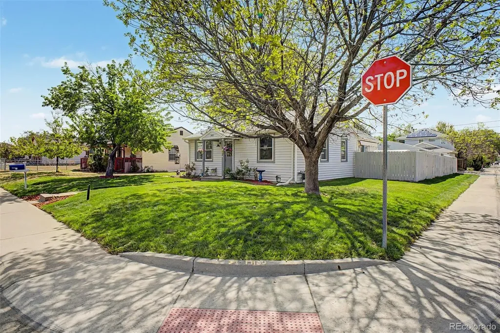 901 S Locust Street Denver CO 80224
