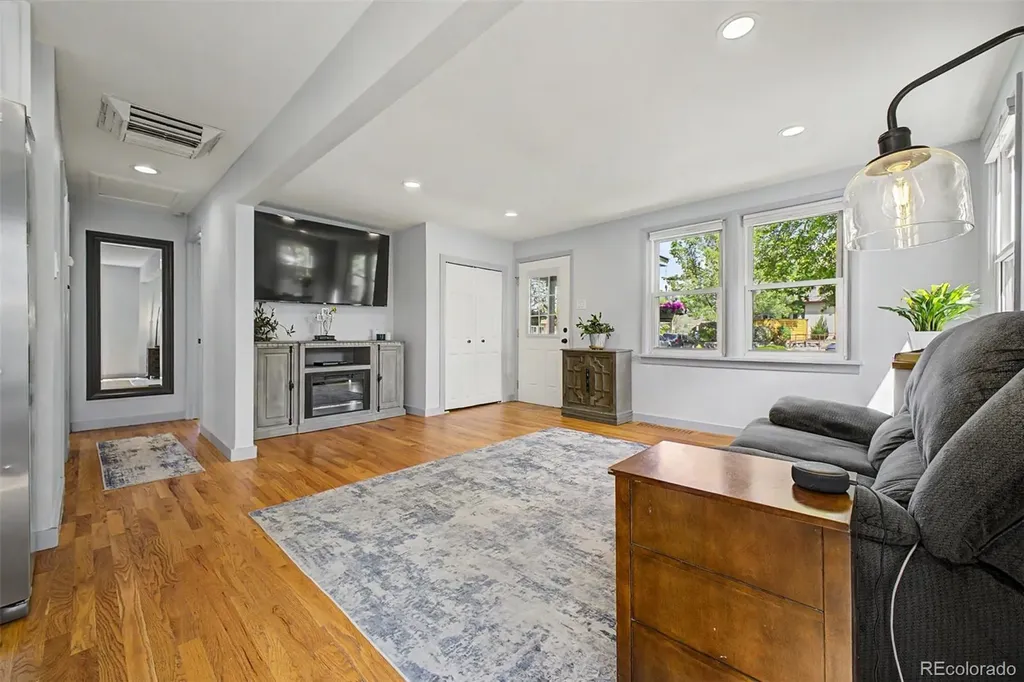901 S Locust Street Denver CO 80224