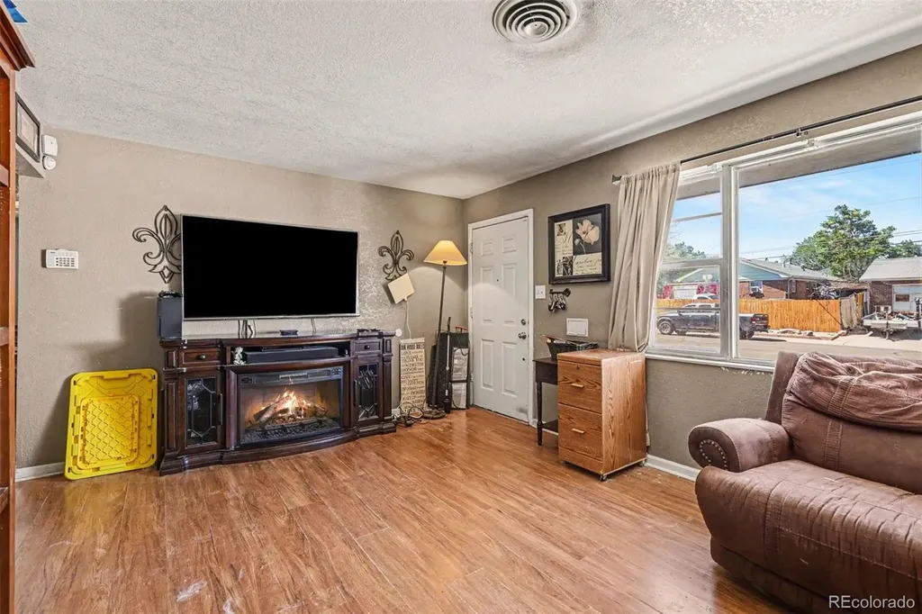 1680 E 112th Place Denver CO 80233