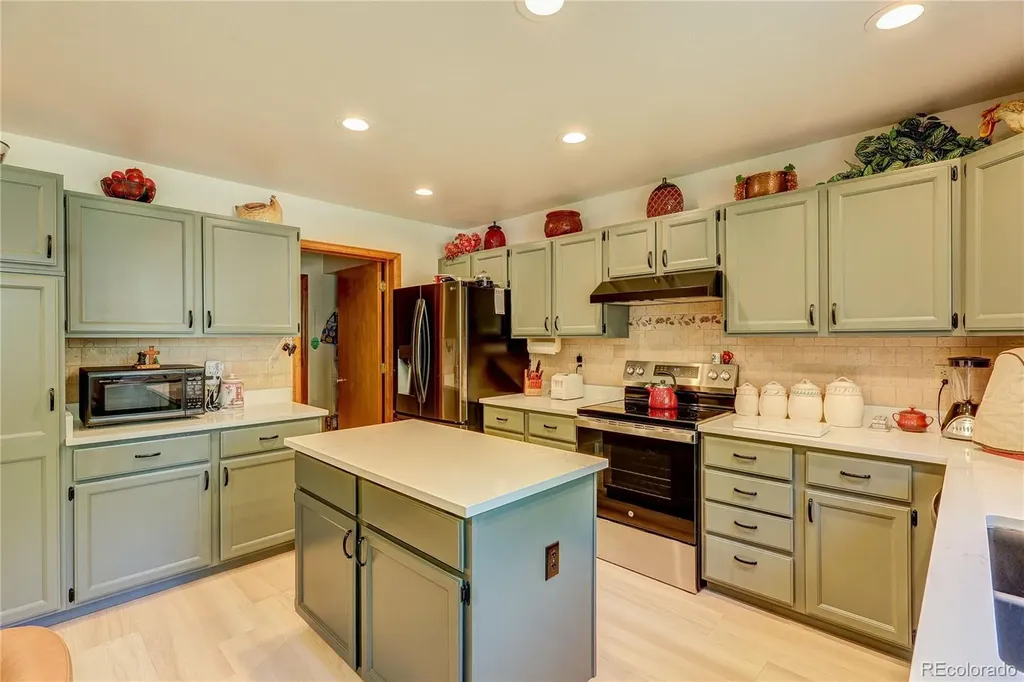 13107 W Iliff Drive Lakewood CO 80228