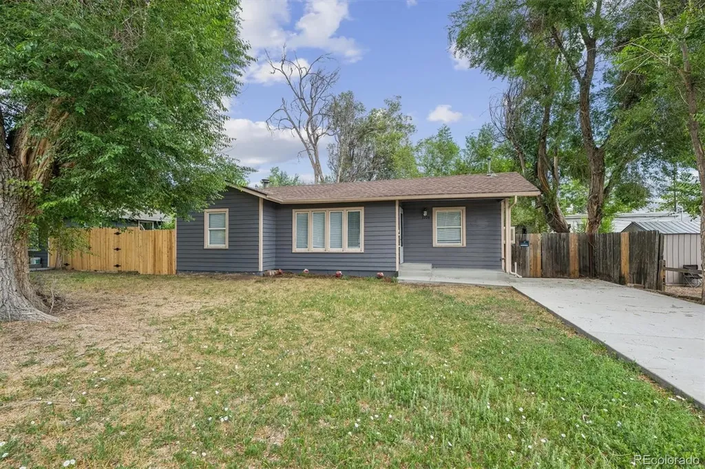 1220 Upham Street Lakewood CO 80214