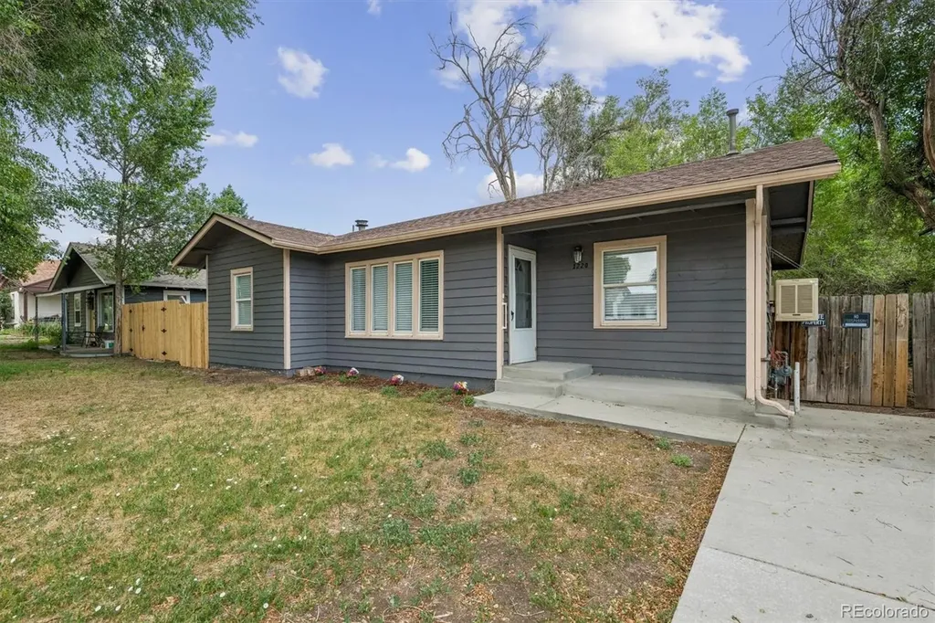 1220 Upham Street Lakewood CO 80214
