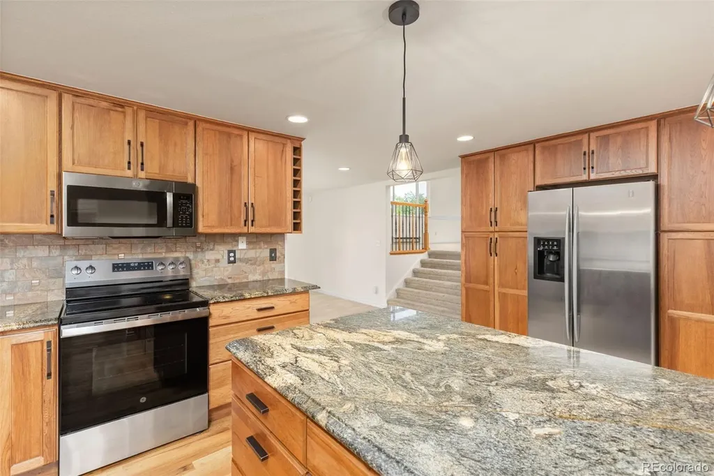 6542 Iris Street Arvada CO 80004