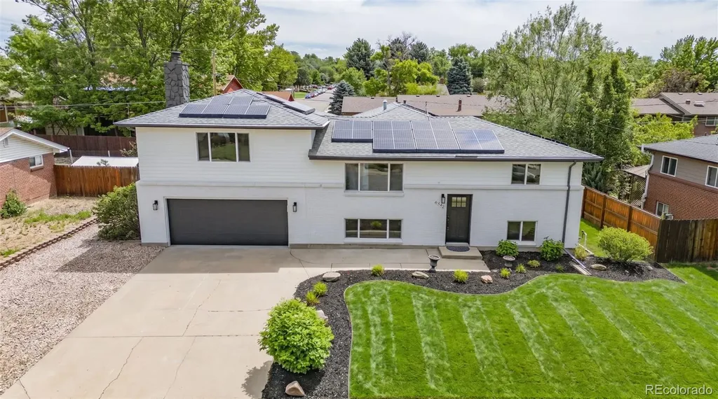 6542 Iris Street Arvada CO 80004