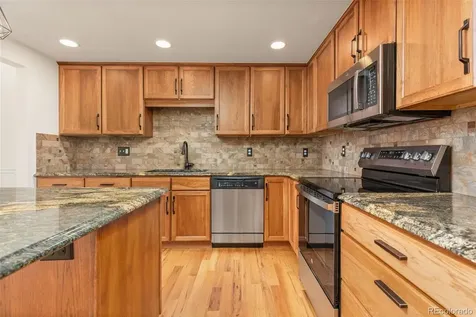 6542 Iris Street Arvada CO 80004