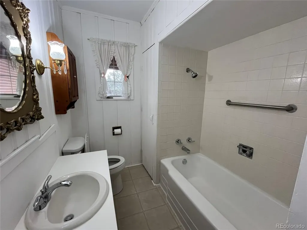 283 Pomeroy Street Burlington CO 80807