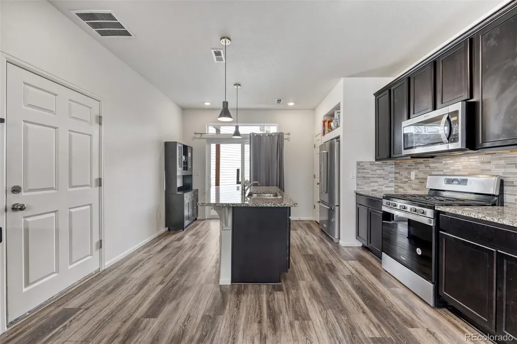 3934 N Quatar Court Aurora CO 80019