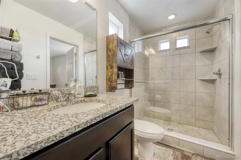 3934 N Quatar Court Aurora CO 80019