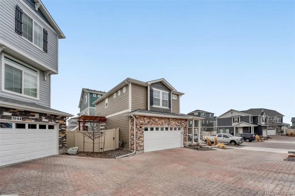 3934 N Quatar Court Aurora CO 80019