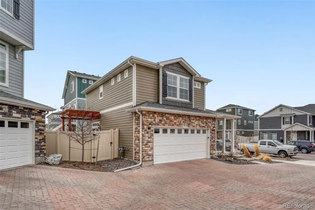3934 N Quatar Court Aurora CO 80019