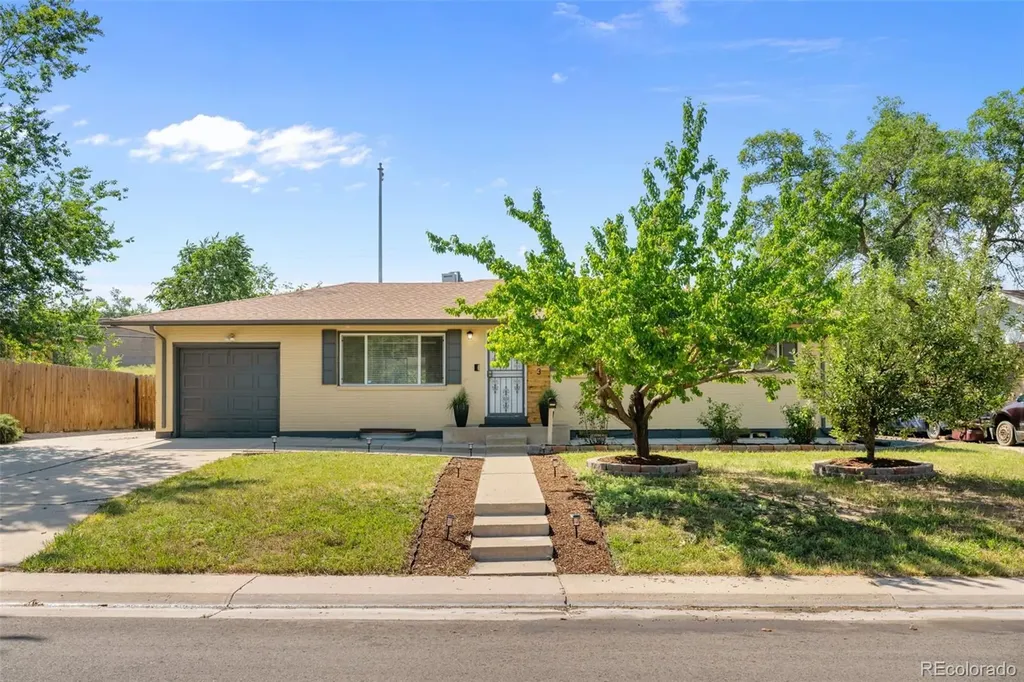 2203 Beech Court Golden CO 80401
