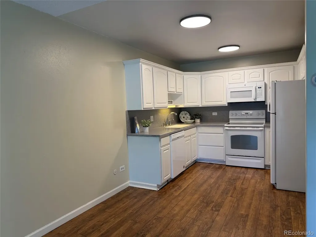 605 S Alton Way Denver CO 80247