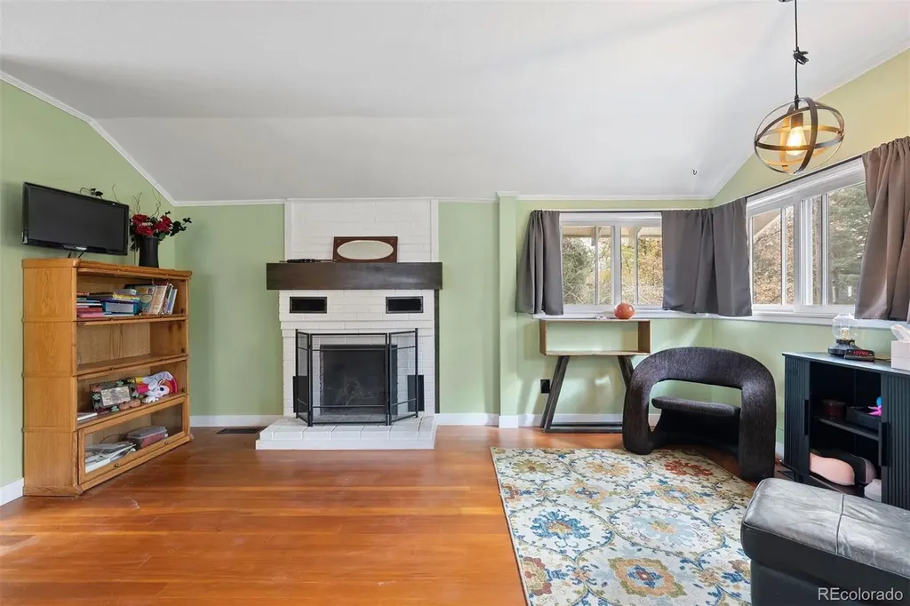 1515 W Cheyenne Road Colorado Springs CO 80906