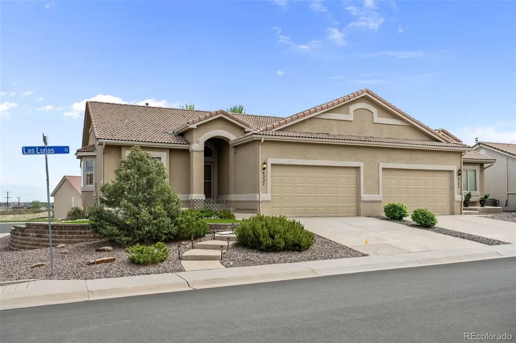 4331 Las Lunas Court Castle Rock CO 80104