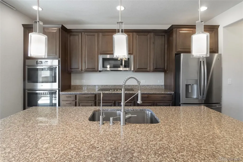 25380 E Aberdeen Drive Aurora CO 80016