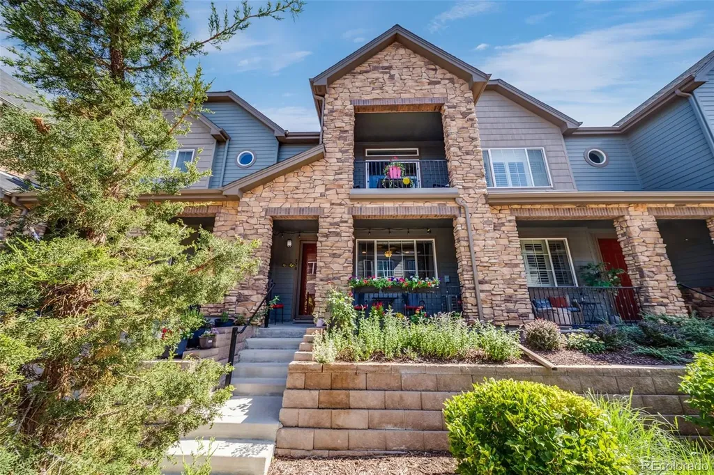 570 E Dry Creek Place Littleton CO 80122