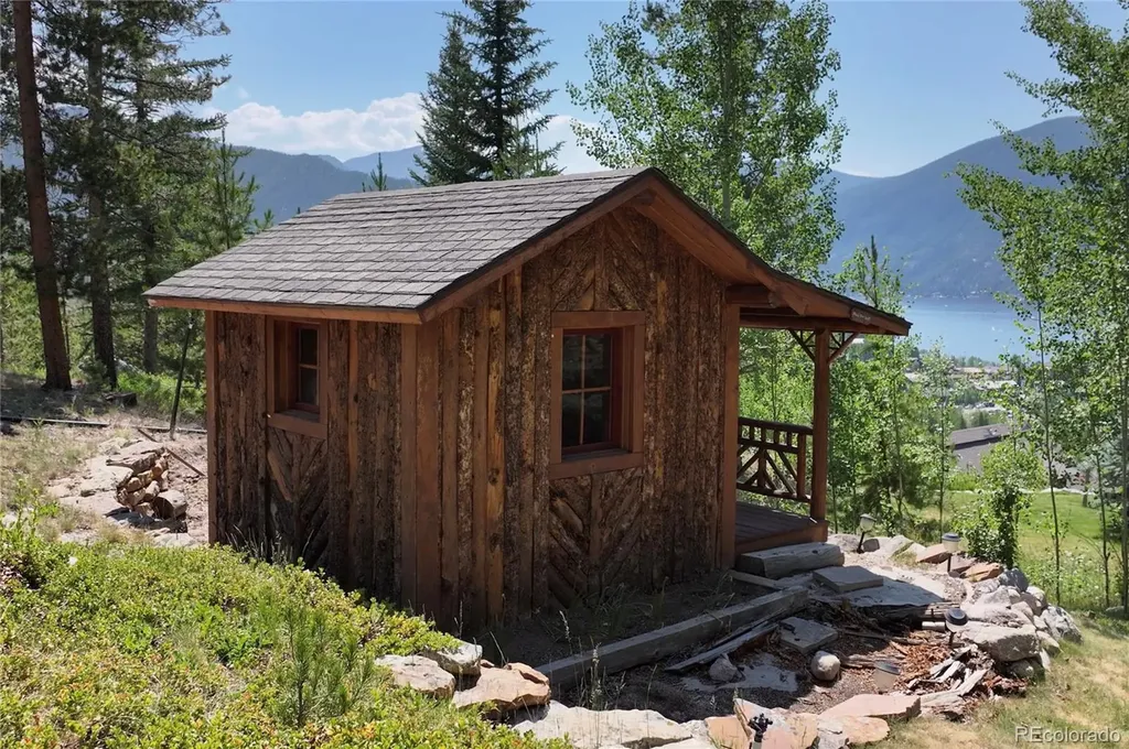 61 Farview Lane Grand Lake CO 80447