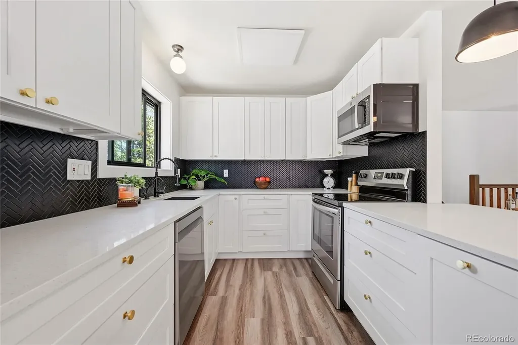 31556 Griffin Drive Conifer CO 80433