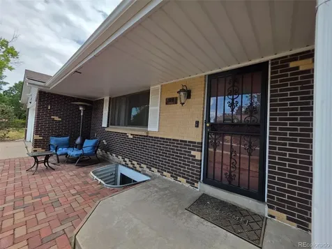 322 S Peoria Circle Aurora CO 80012