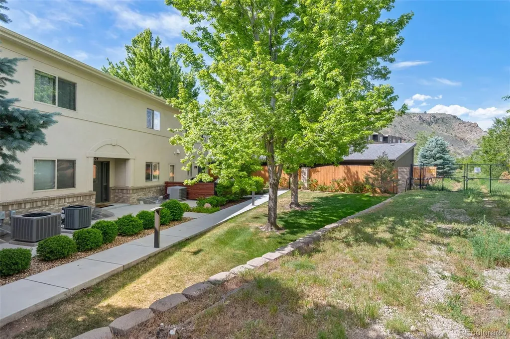 724 Elm Circle Golden CO 80401