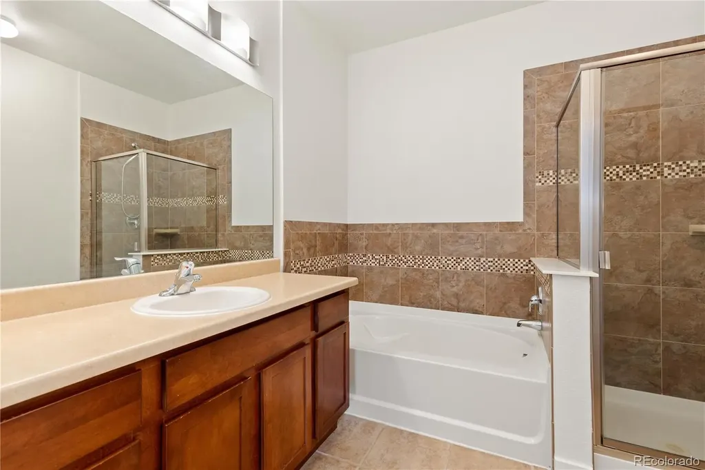 13456 Via Varra Broomfield CO 80020