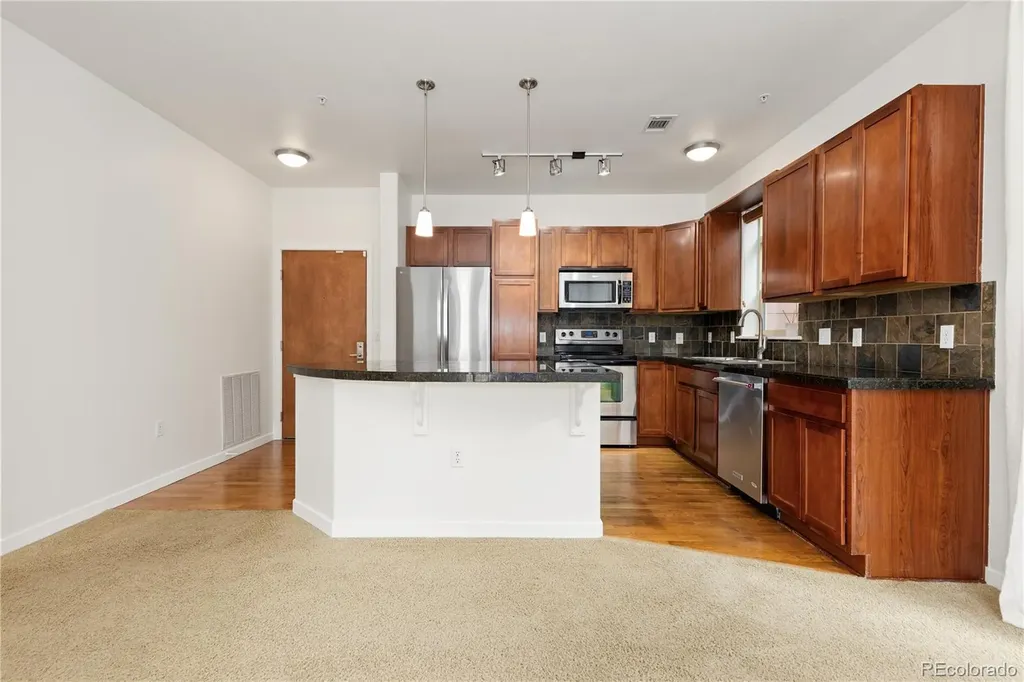 13456 Via Varra Broomfield CO 80020