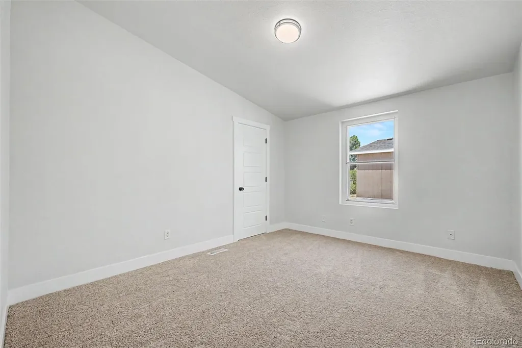 10598 Barron Circle Longmont CO 80504