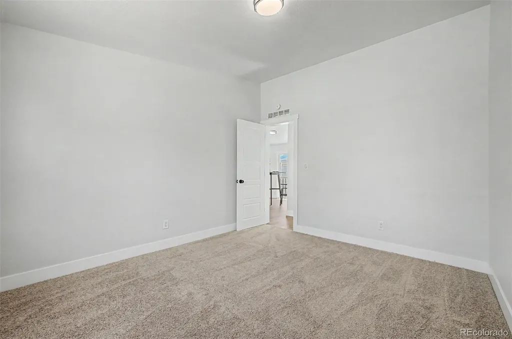 10598 Barron Circle Longmont CO 80504