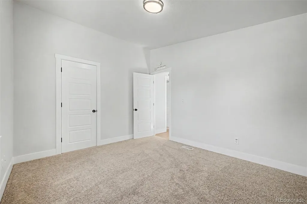 10598 Barron Circle Longmont CO 80504