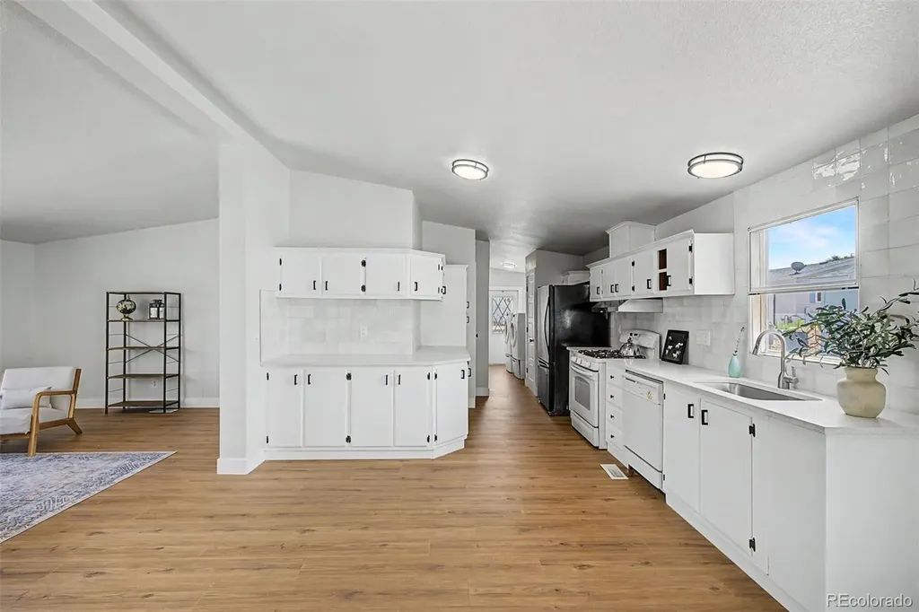 10598 Barron Circle Longmont CO 80504