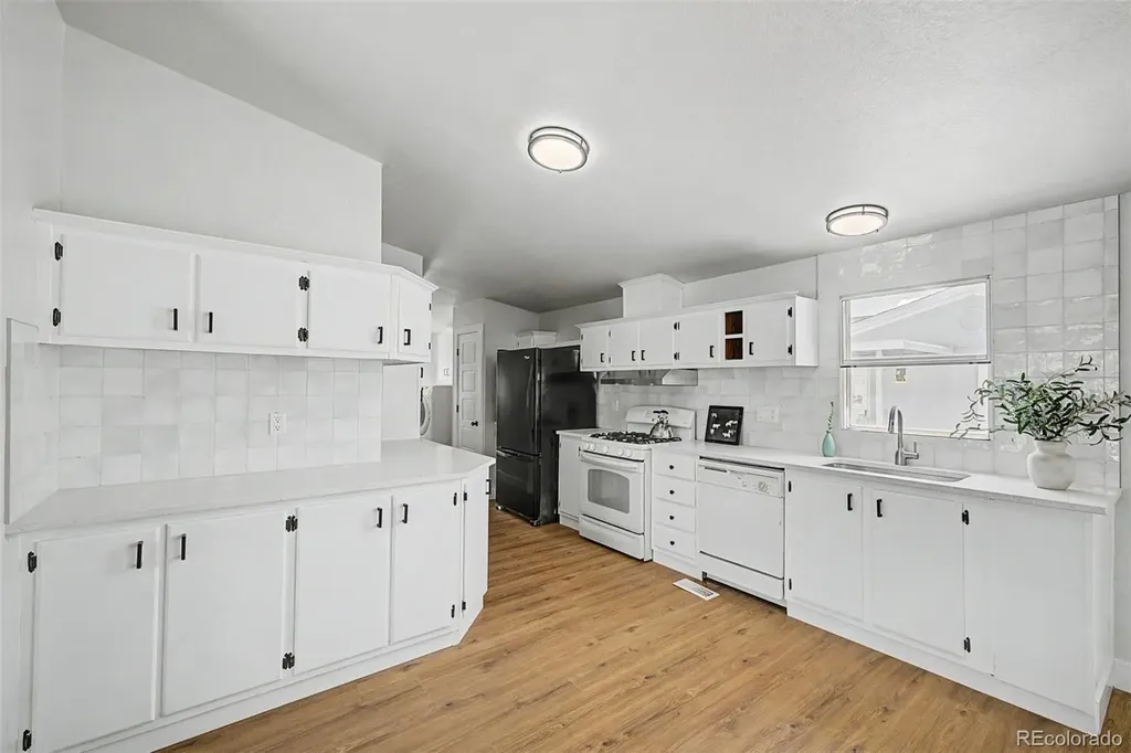 10598 Barron Circle Longmont CO 80504