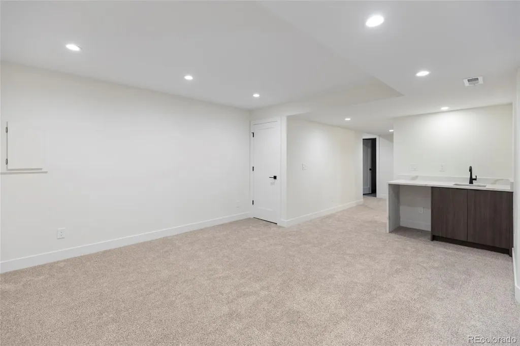 1715 Grove Street Denver CO 80204