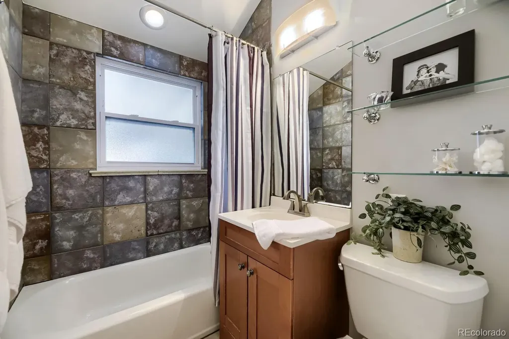 3400 E Nielsen Lane Denver CO 80210