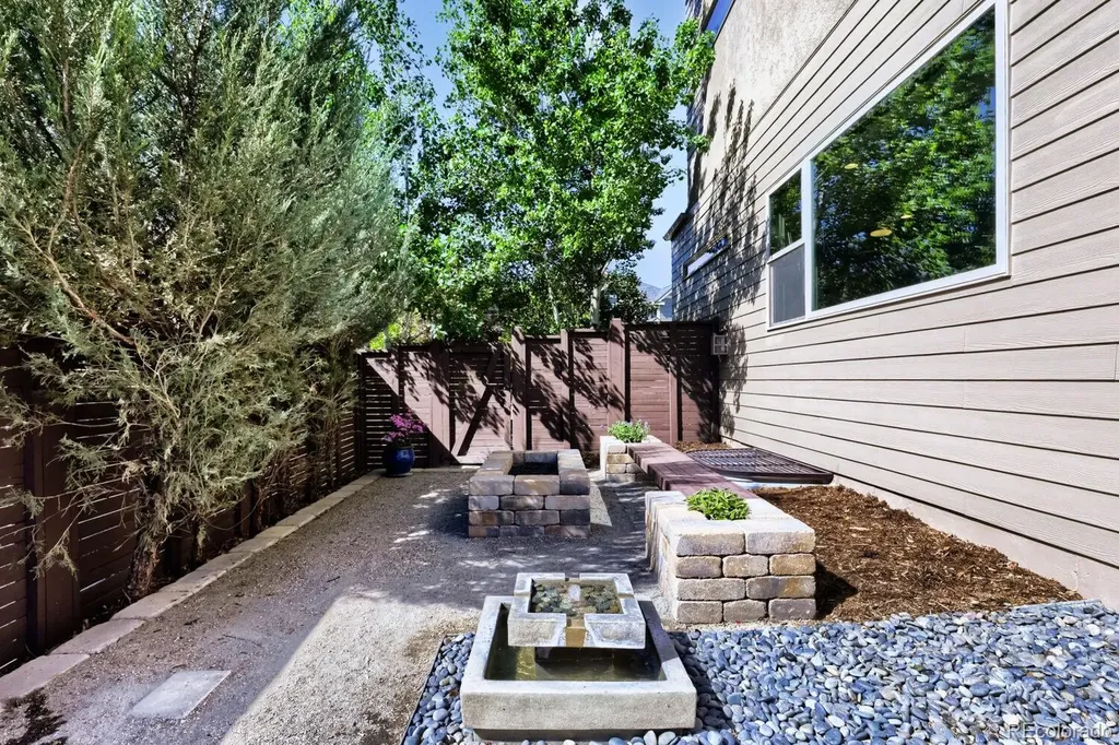 5434 N Verbena Street Denver CO 80238