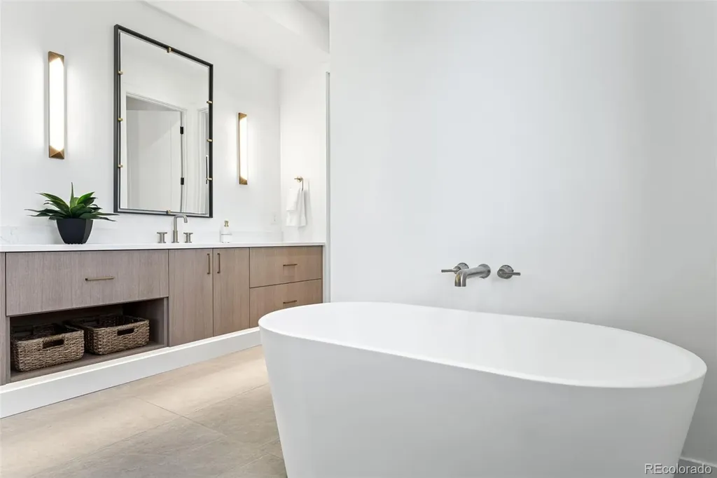 4645 Highline Place Denver CO 80222