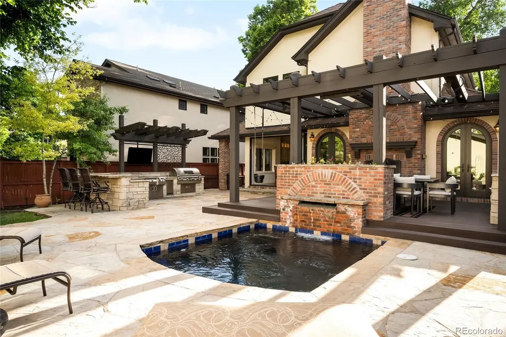 2534 S Saint Paul Street Denver CO 80210