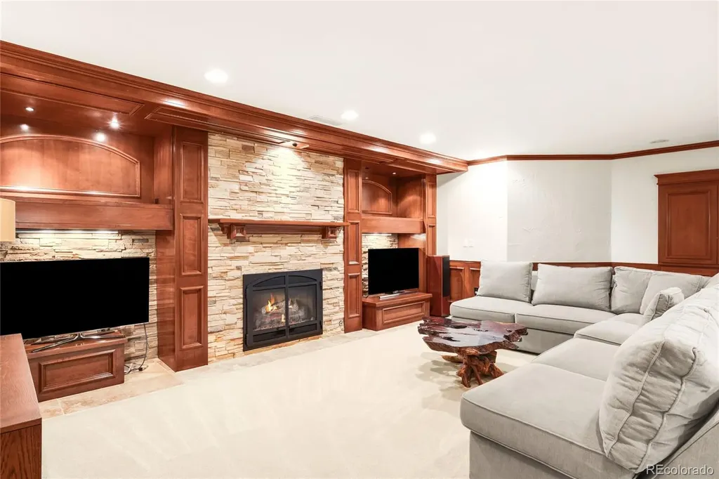 2534 S Saint Paul Street Denver CO 80210
