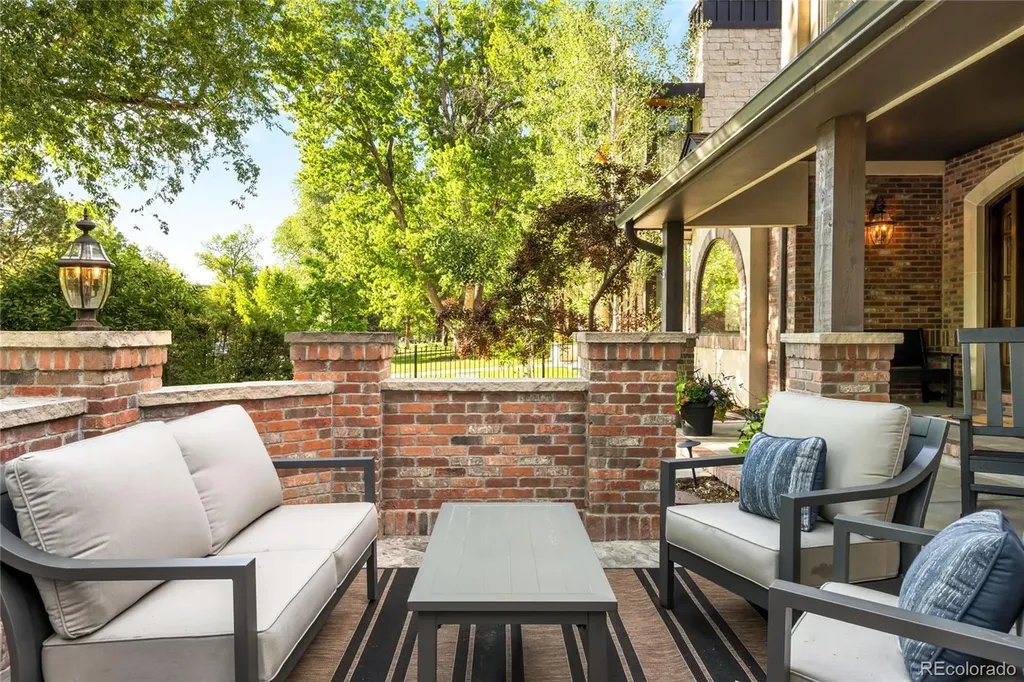 2534 S Saint Paul Street Denver CO 80210