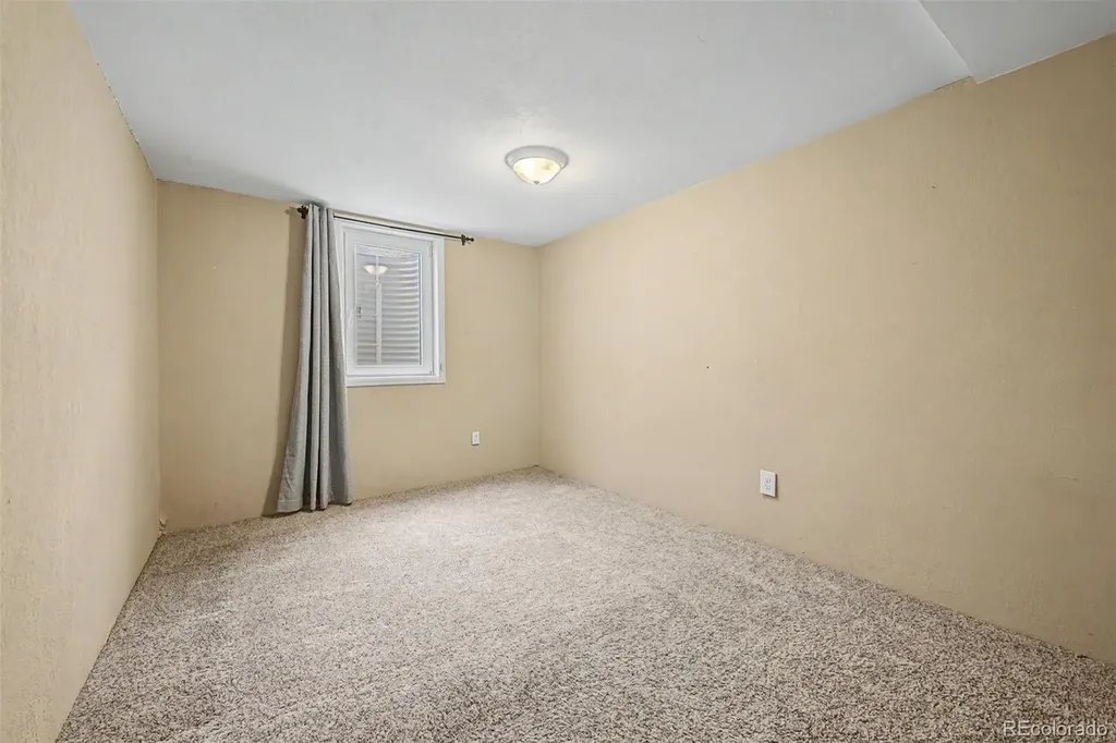 5205 W 86th Avenue Arvada CO 80003