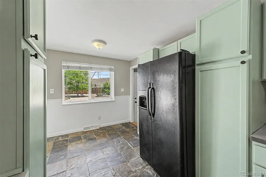 5205 W 86th Avenue Arvada CO 80003