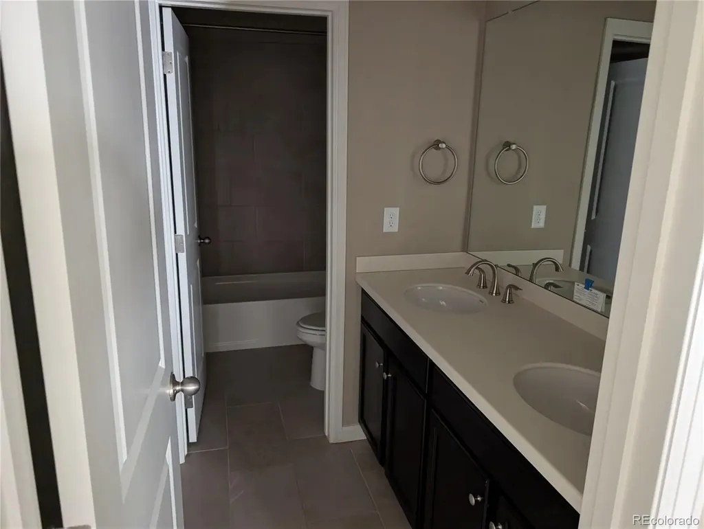 27746 E Frost Place Aurora CO 80016