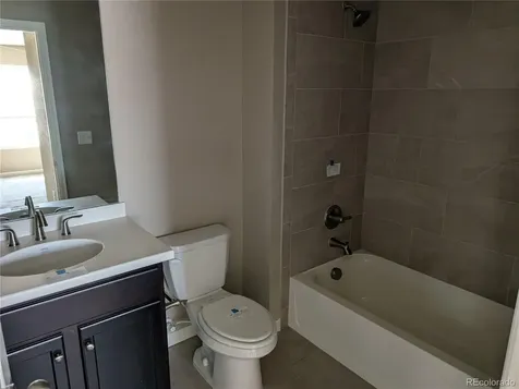 27746 E Frost Place Aurora CO 80016