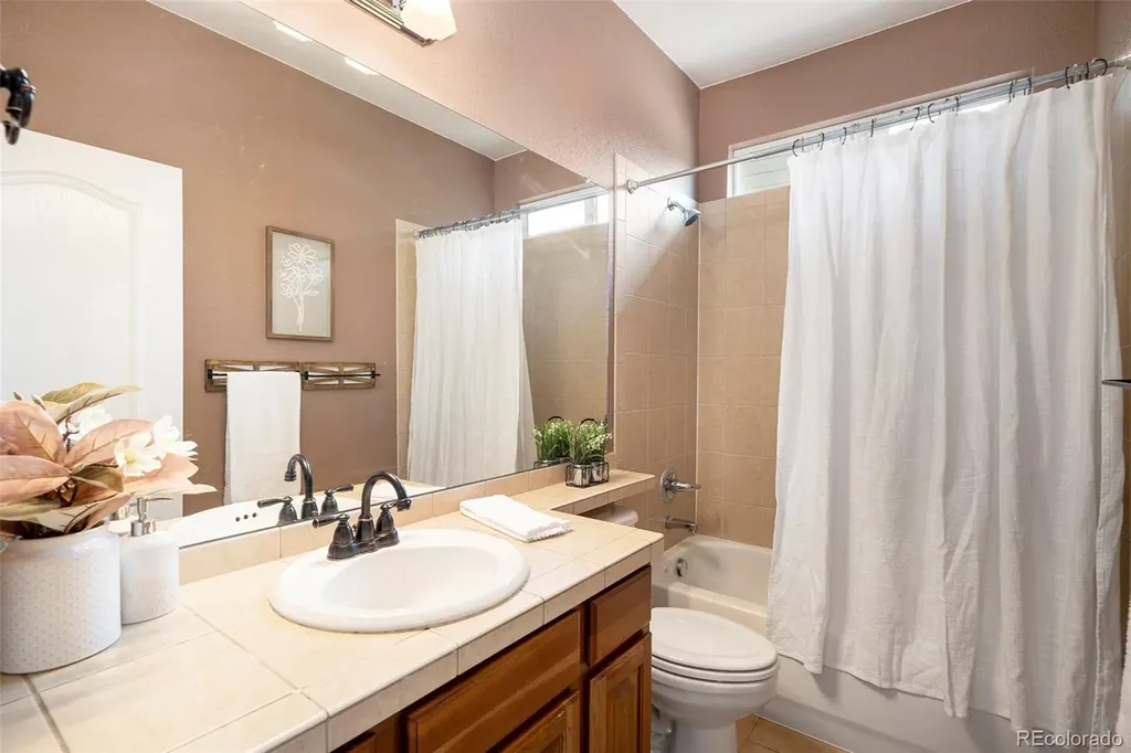 2749 Pemberly Avenue Highlands Ranch CO 80126