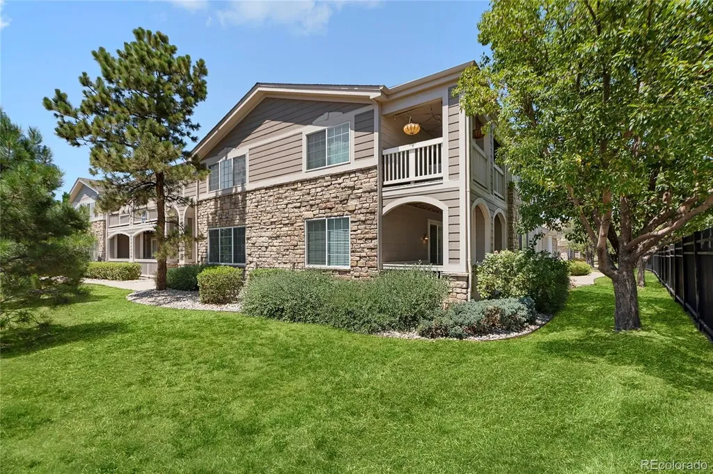 4251 S Blackhawk Circle Aurora CO 80014