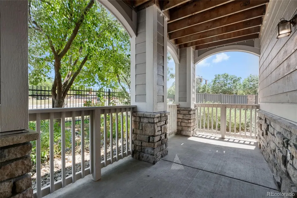 4251 S Blackhawk Circle Aurora CO 80014