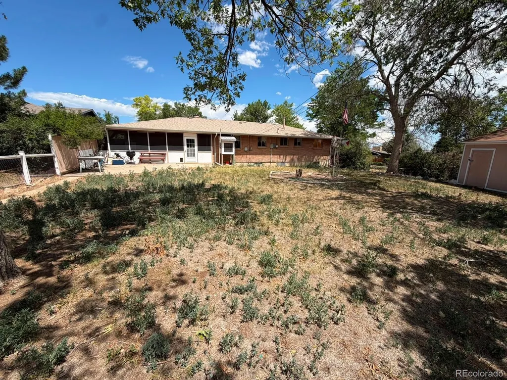 8252 Adams Way Denver CO 80221