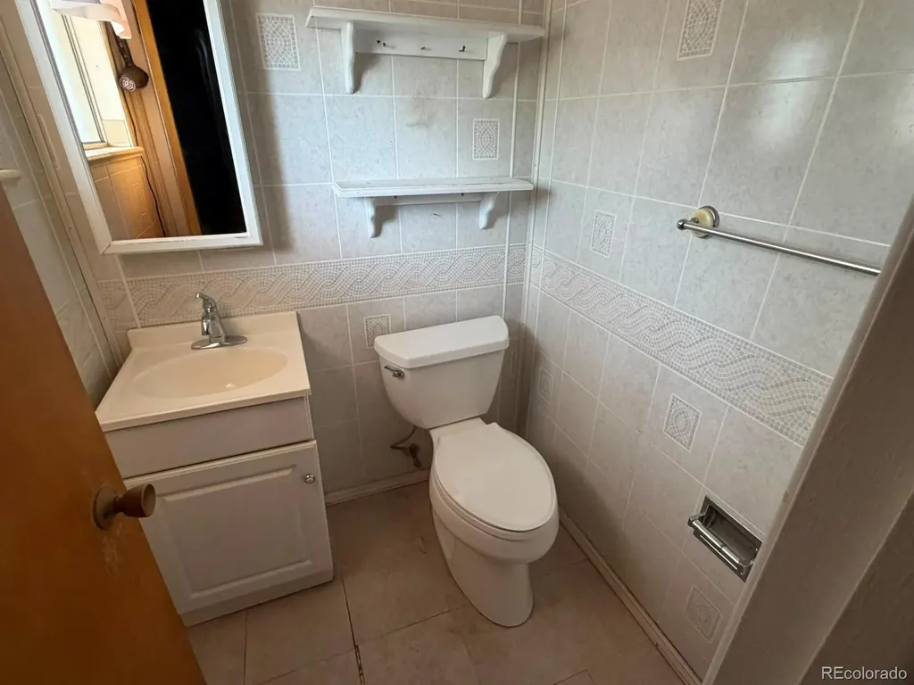 8252 Adams Way Denver CO 80221