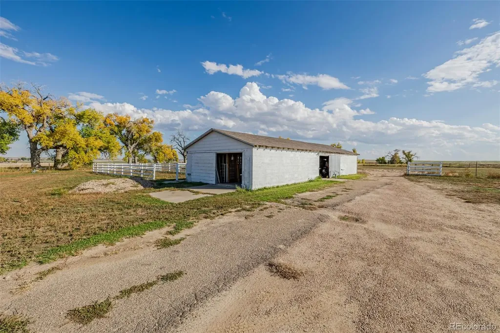 22400 County Road 10 Hudson CO 80642