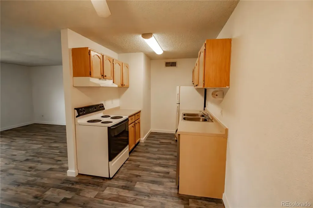 10211 Ura Lane Thornton CO 80260
